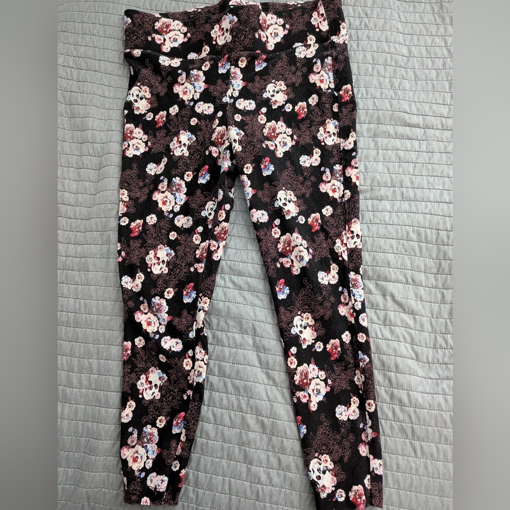 Torrid Black and Pink Floral Leggings